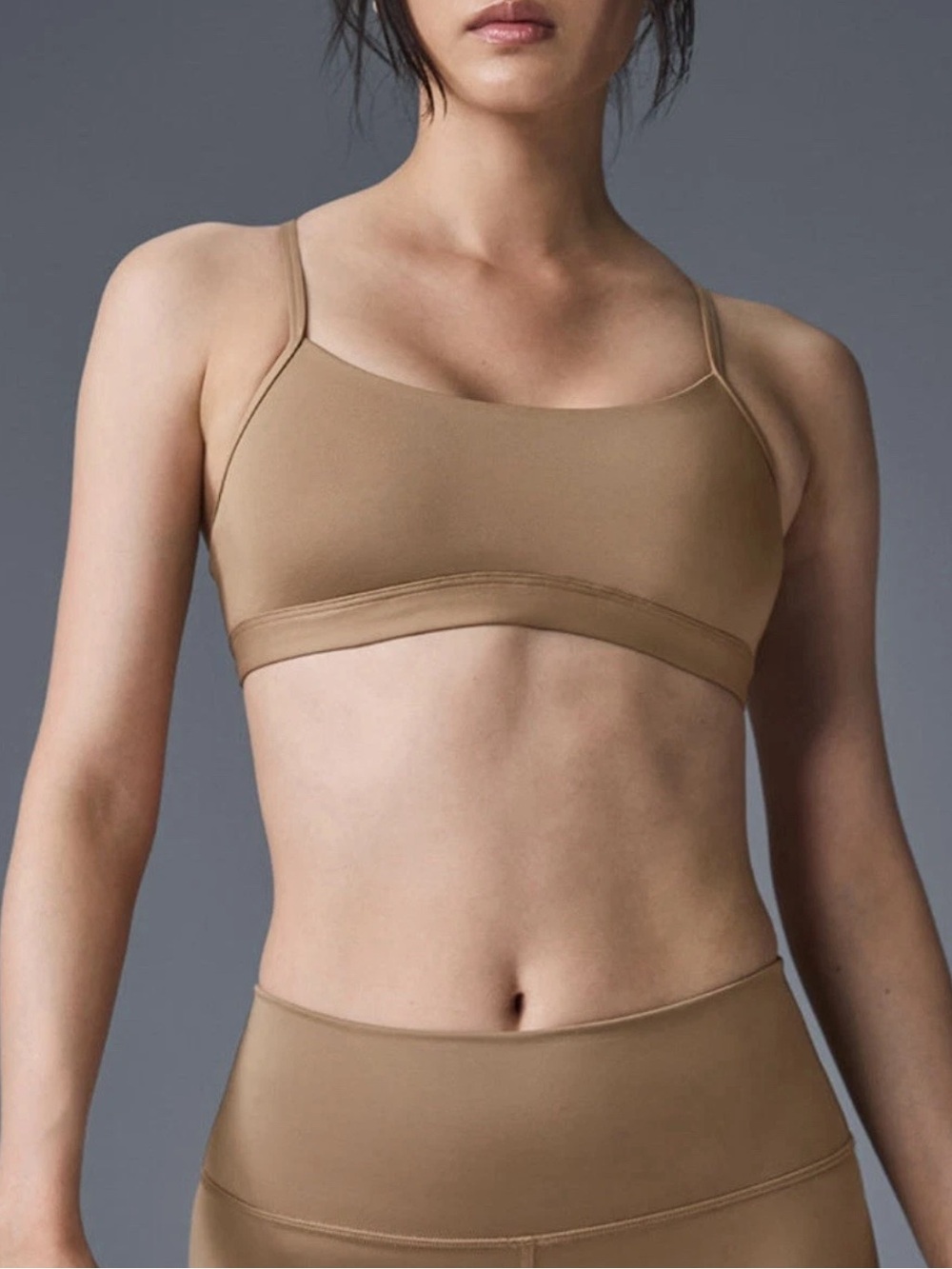 Alo Yoga Airlift Intrigue Bra - Toasted Almond S NWT - Picture 3 of 6